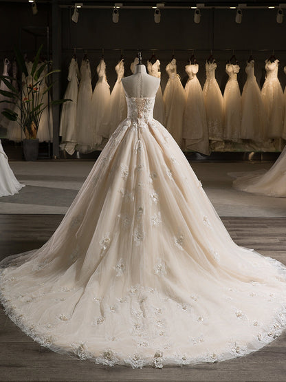 Trägerloses Ärmelloses Ballkleid-Hochzeitskleid aus Tüll mit Blumenstickerei Und Perlenstickerei Hofschleppe